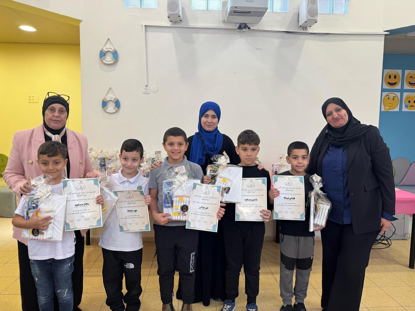 تكريم 38 حافظ لسور من جزء عمّ  في مدرسة أجيال الابتدائية في جلجولية 